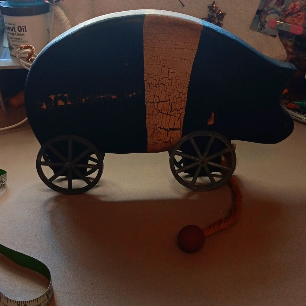 Primitive pig